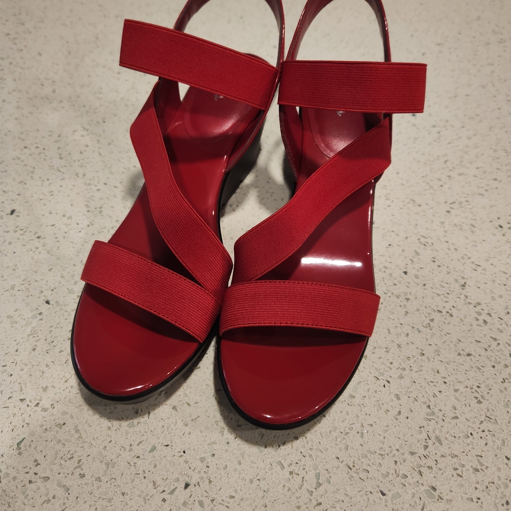 Charles By Charles David Red Sandals Vibrant Summer Style